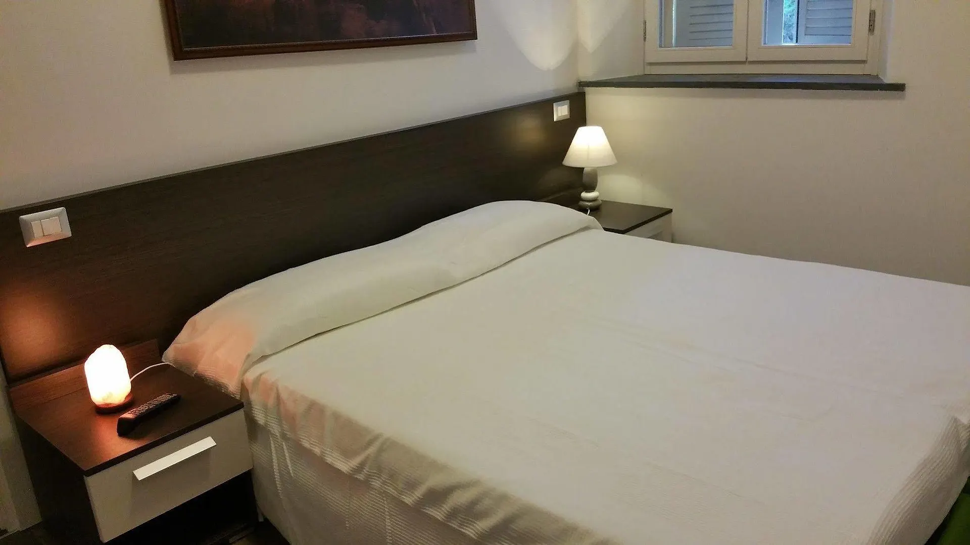 L Antica Caserma Parma Otel